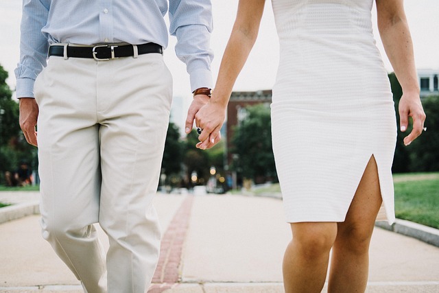 Age-Gap Relationships Get a Bad Rap—but These 5 Tricks Make Them Work