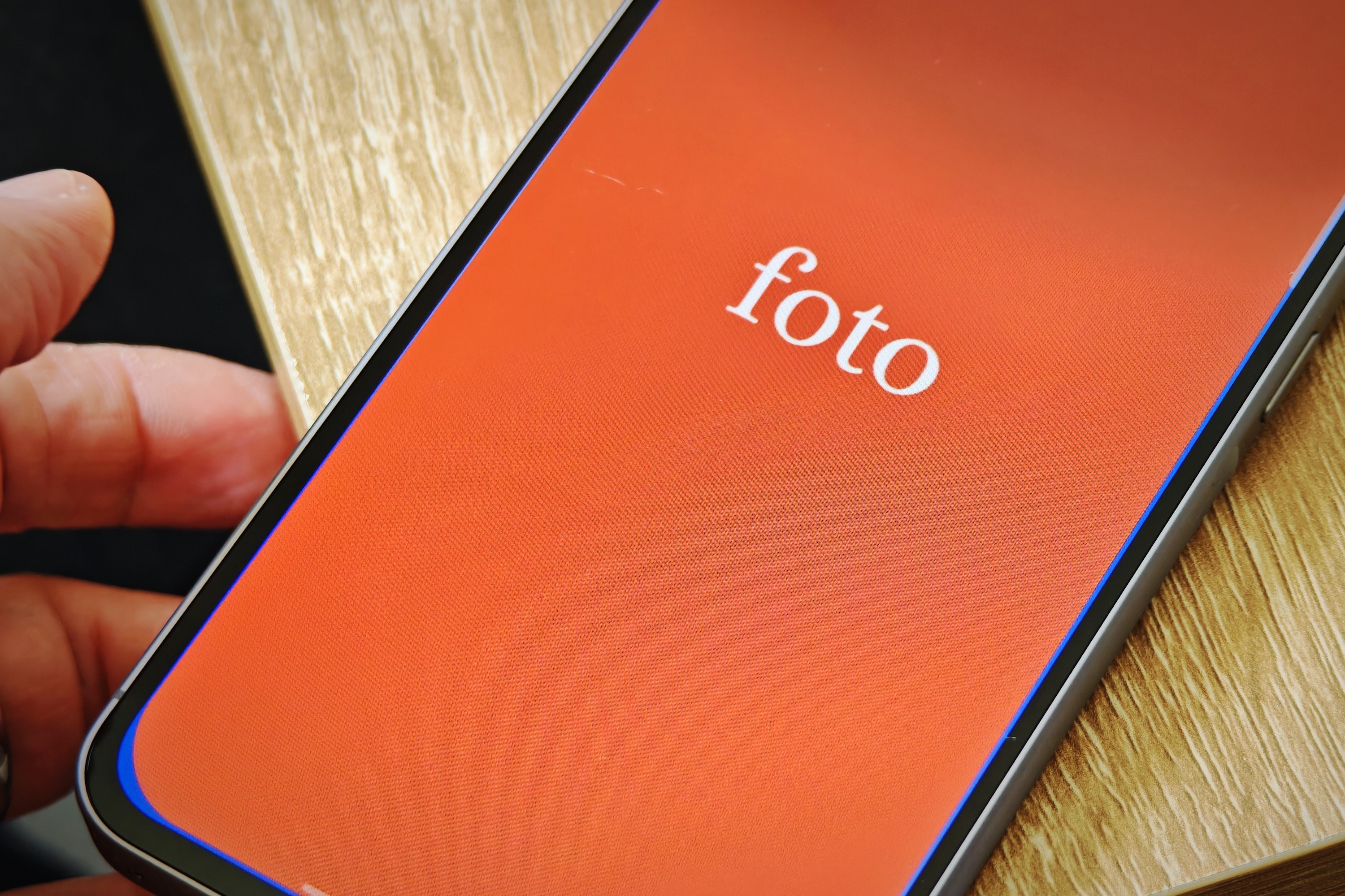 The Foto app's opening screen.