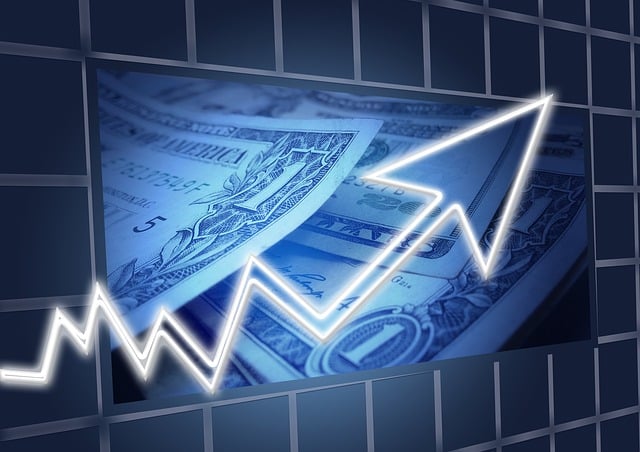 Asia stocks inch up, dollar wary amid US trade confusion