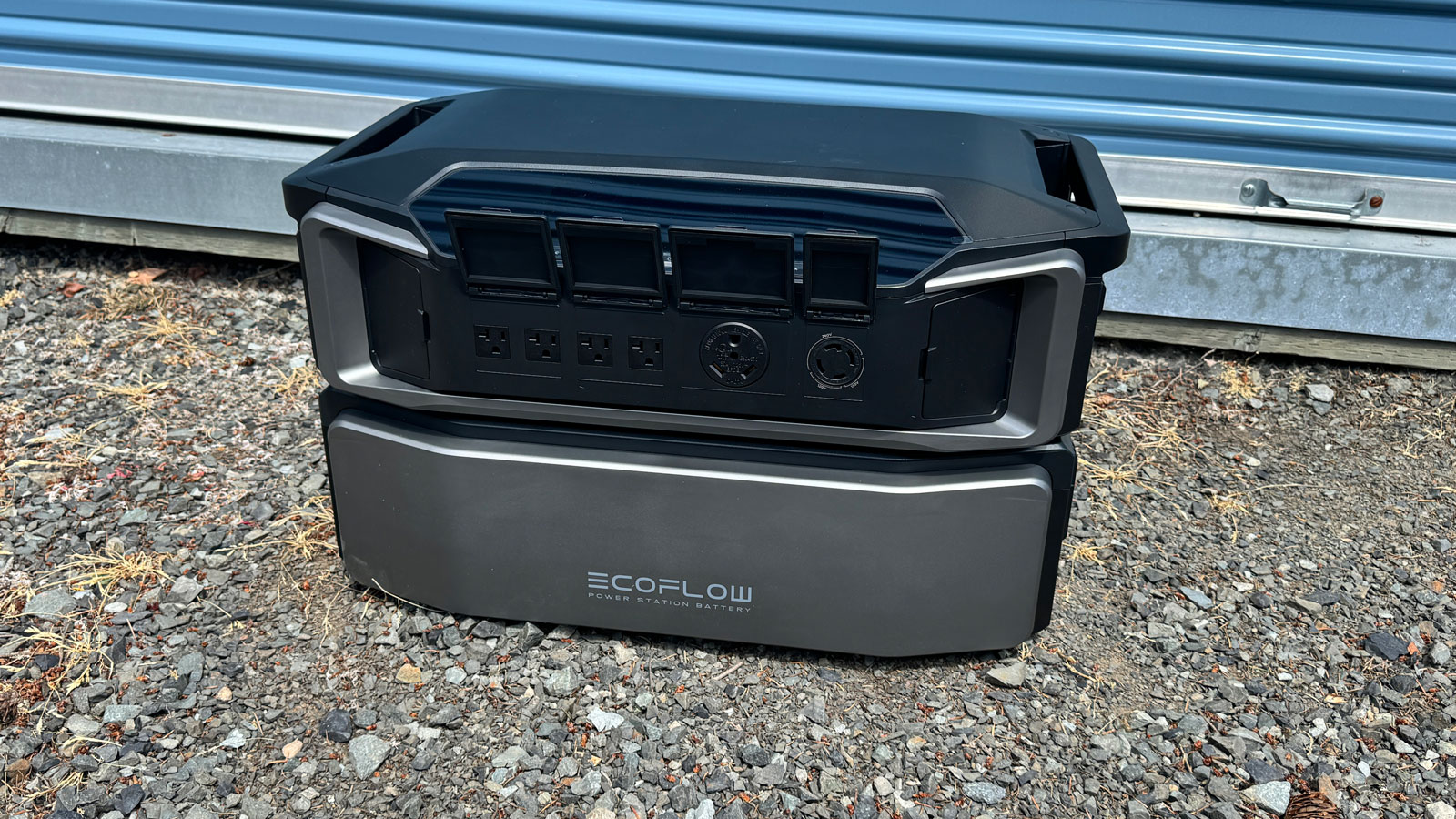  EcoFlow Delta Pro Ultra portable power station sitting on the ground