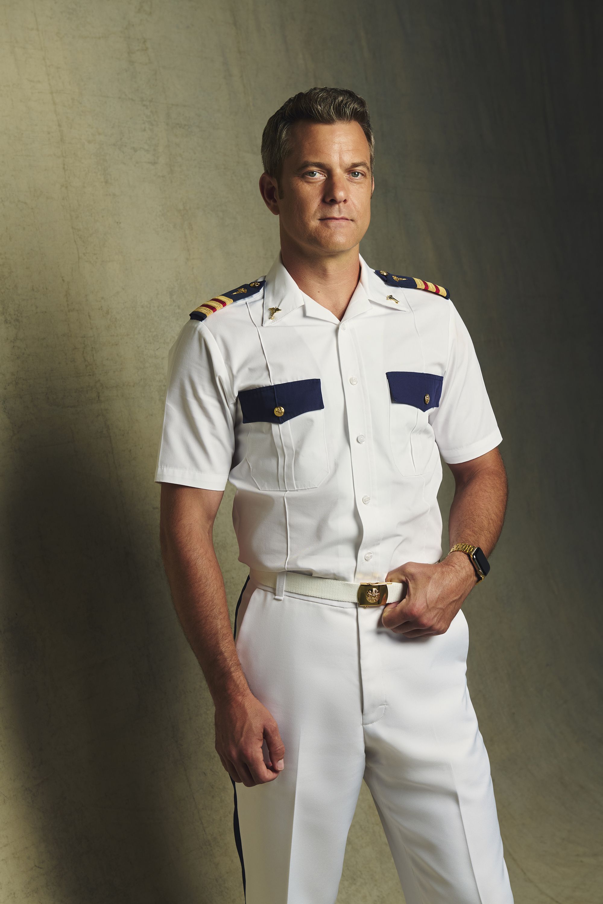 doctor odyssey abc's “doctor odyssey” stars joshua jackson as dr. max bankman. (disney/pari dukovic)