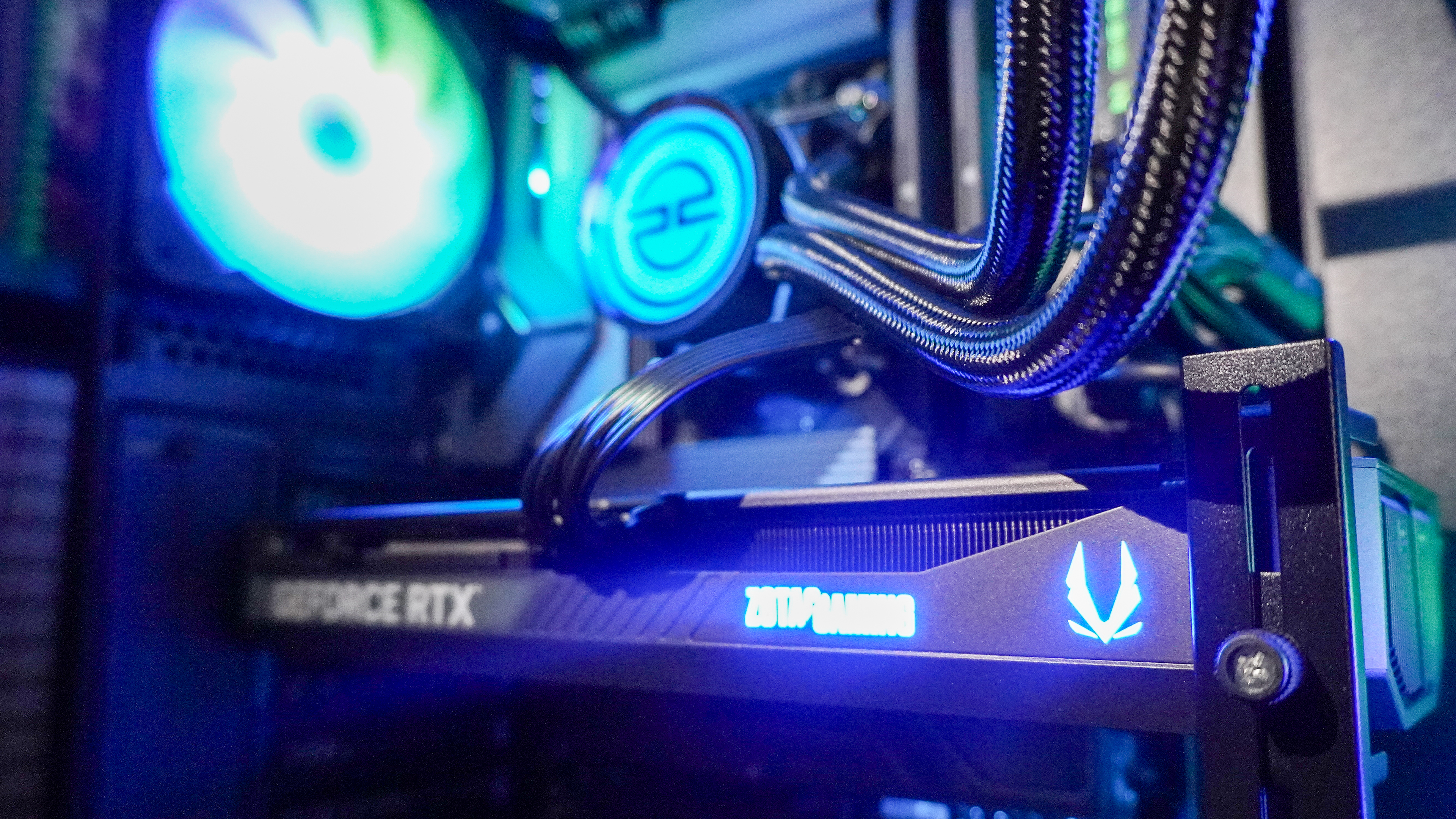 RTX 5070 vs RTX 5070 Ti