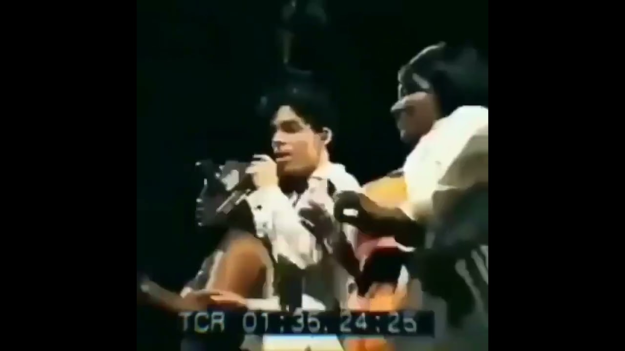 Prince & Mike Scott 💜💜 - YouTube