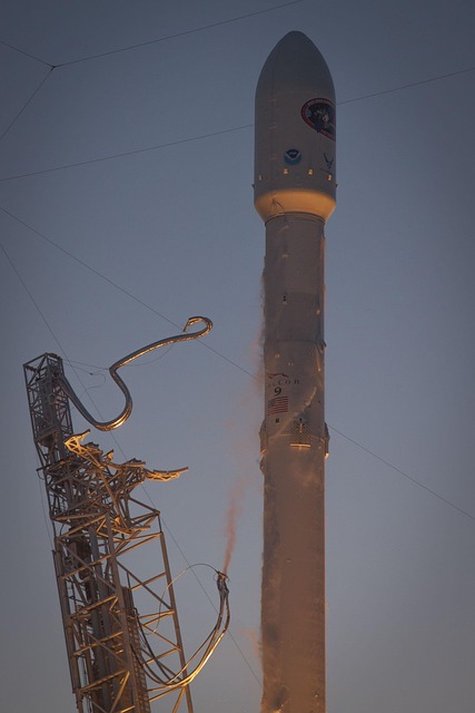 SpaceX moves Starship to launch pad for testing ahead of Flight 10 (photos)