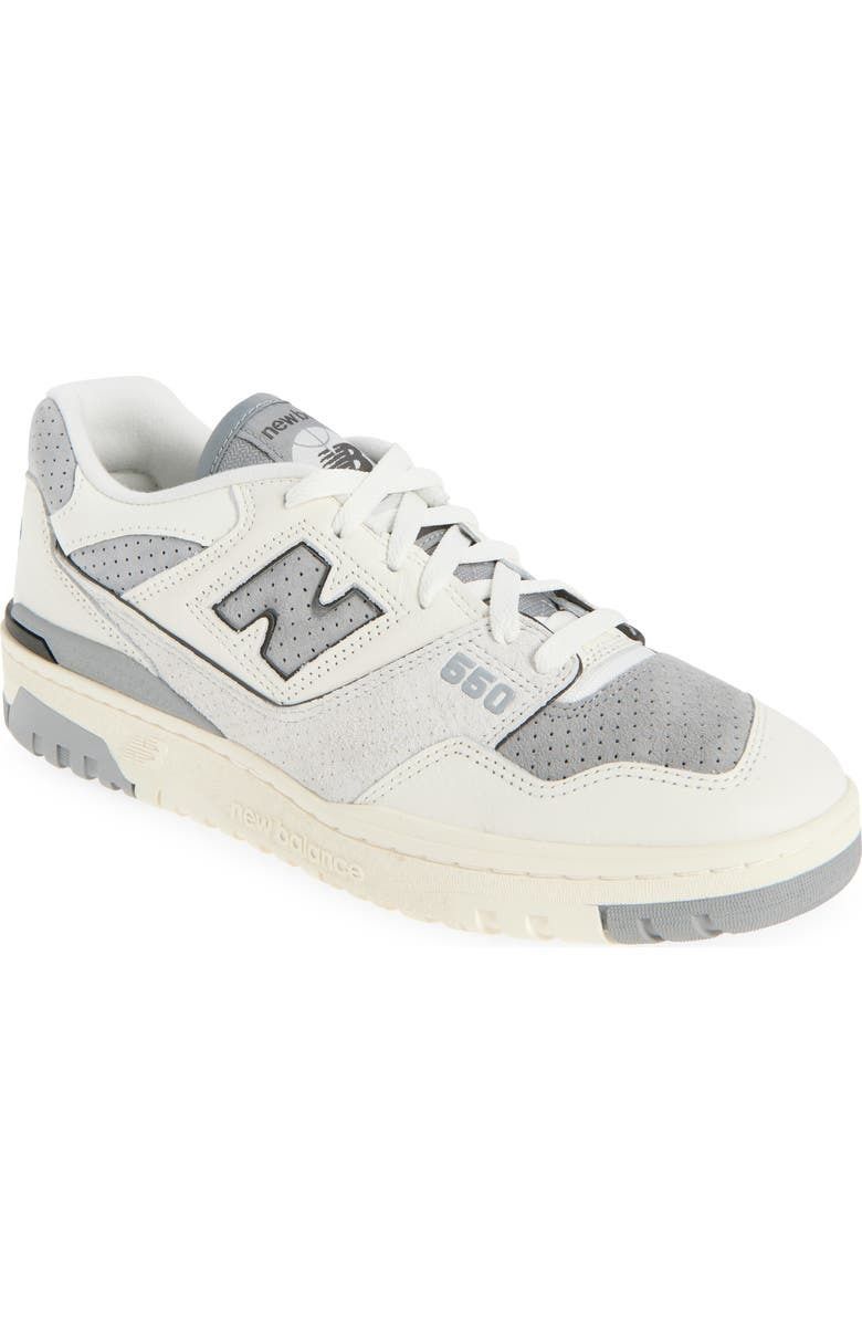 550 Basketball Sneaker