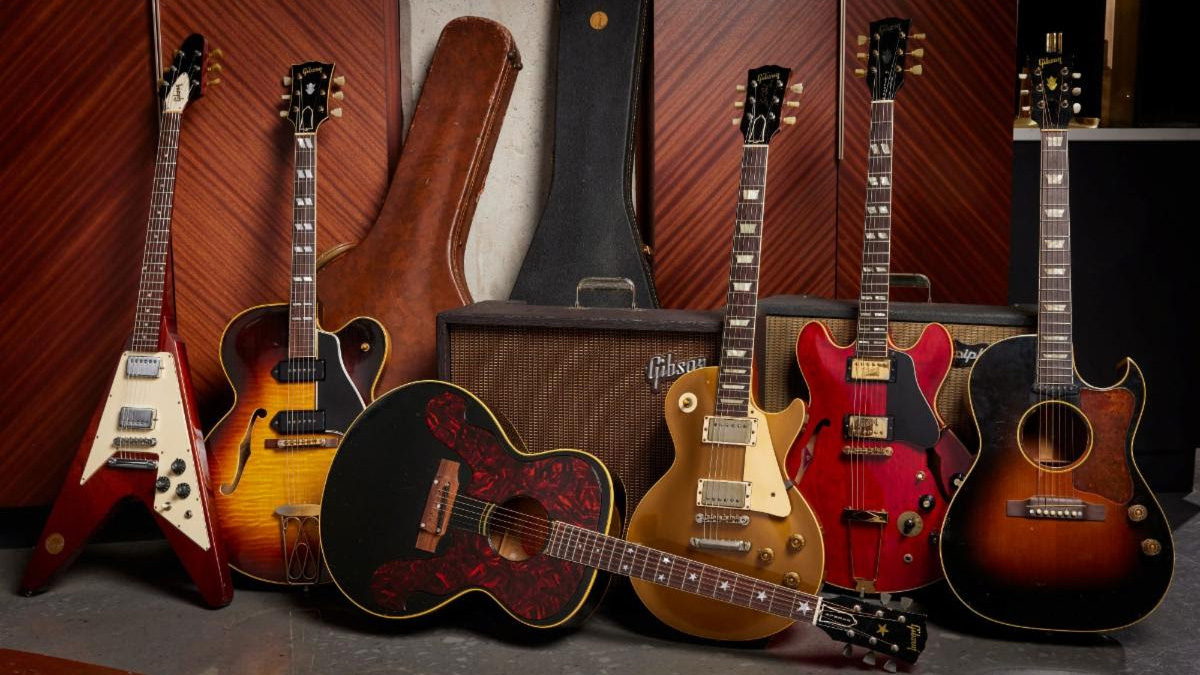 The new Gibson Certified Vintage guitars have arrived including a 1971 Gibson Flying V Medallion #145, 1956 Gibson ES-350T, 1965 Gibson Everly Brothers J-180, 1957 Gibson Les Paul Standard Goldtop, 1972 Gibson ES-345TDSV, and a 1951 Gibson CF-100E