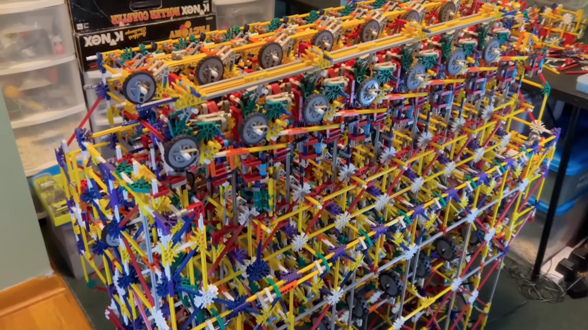 Mechanical computer device built from Knex parts