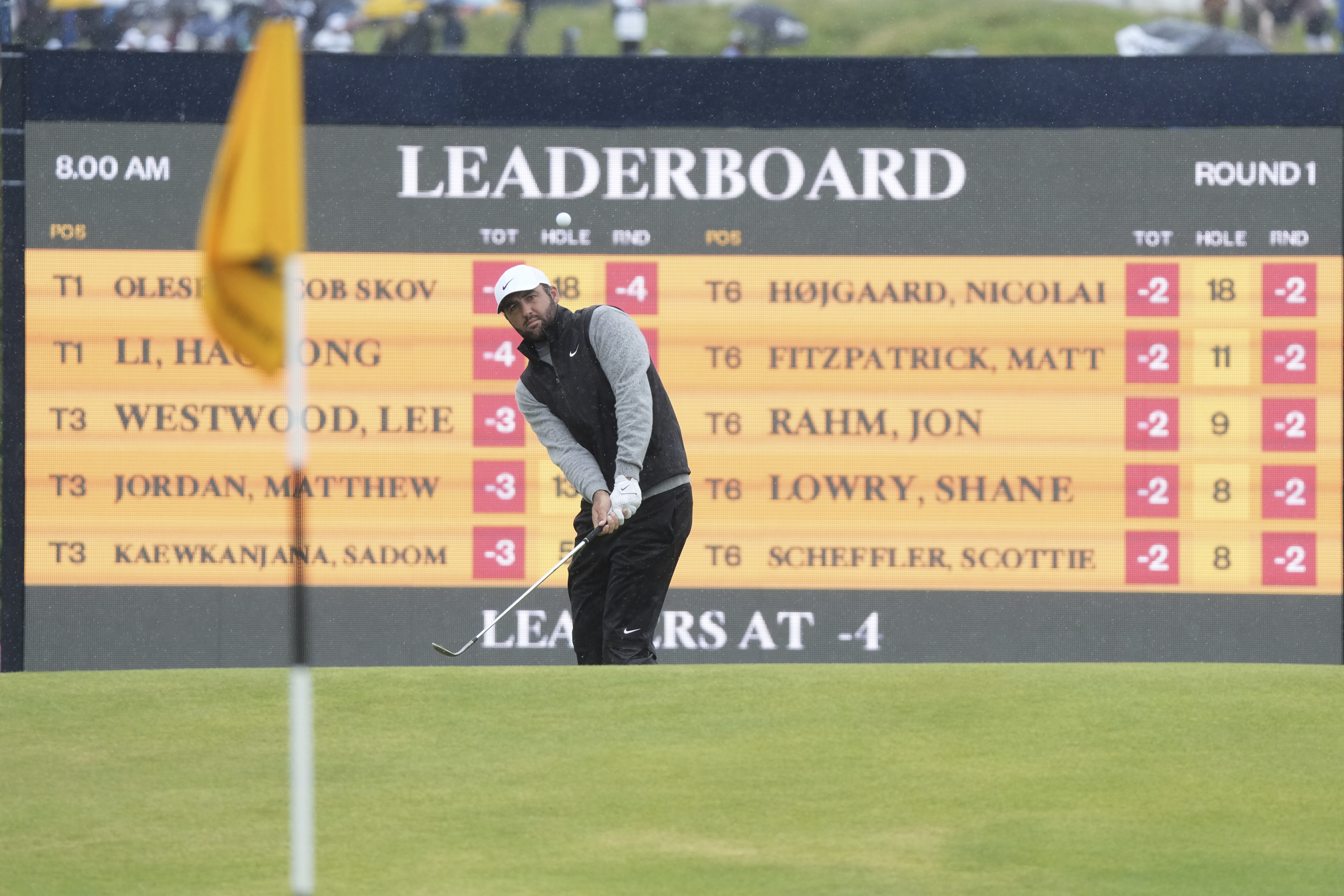 Scottie Scheffler chips onto the ninth green at the British Open on July 17, 2025.