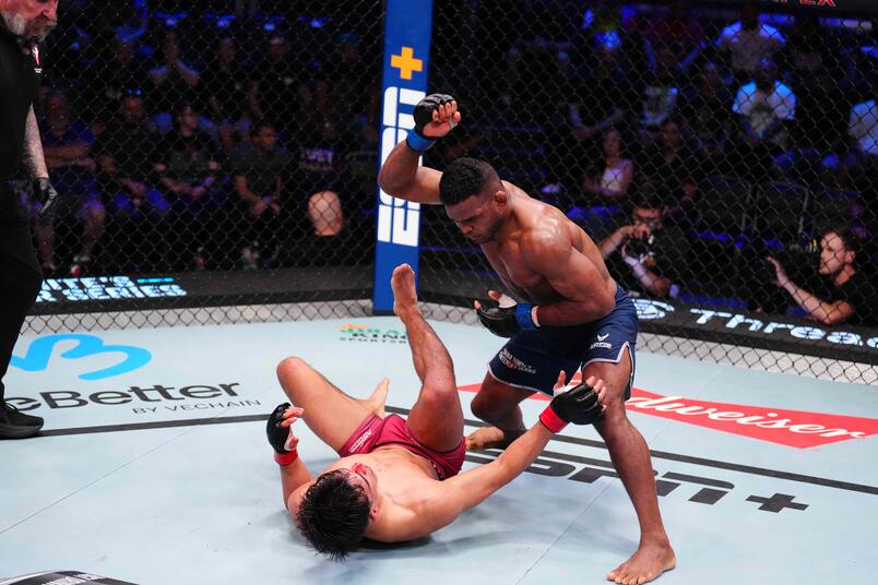 Manoel Sousa of Brazil punches Cristian Perez of Mexico in a lightweight fight during Dana White's Contender Series season nine, week three at UFC APEX on August 26, 2025 in Las Vegas, Nevada. (Photo by Chris Unger/Zuffa LLC)