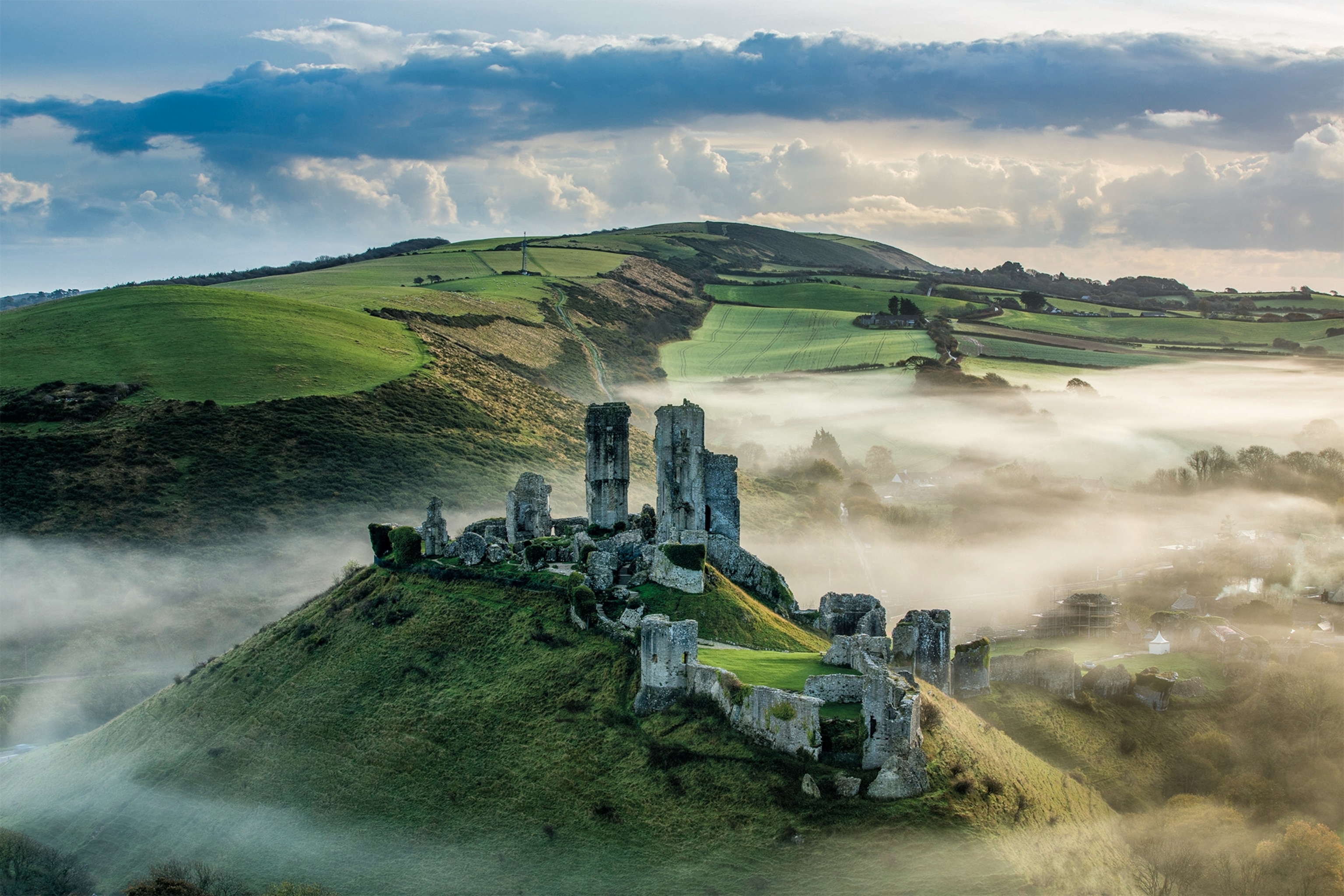 An image of a fortress built by William I that John used as a prison for his political enemies.