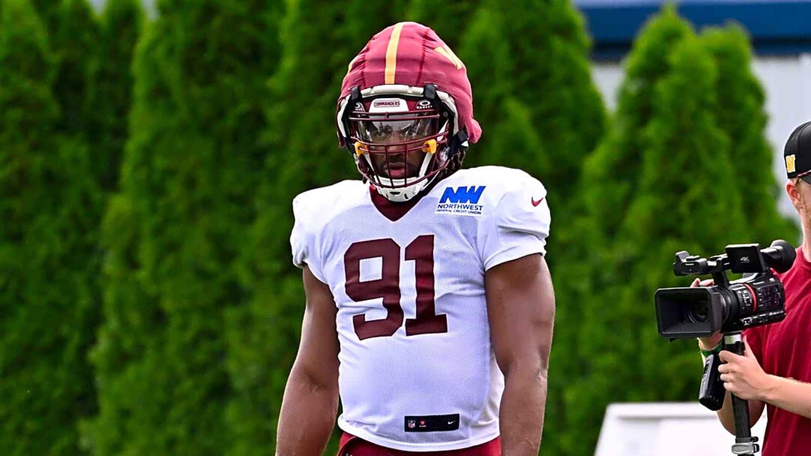 Deatrich Wise Jr. carted off the field after gruesome injury