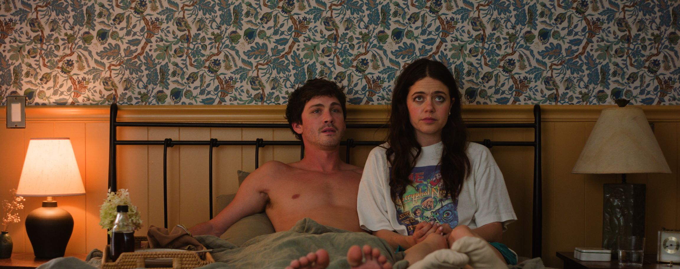 logan lerman molly gordon oh hi