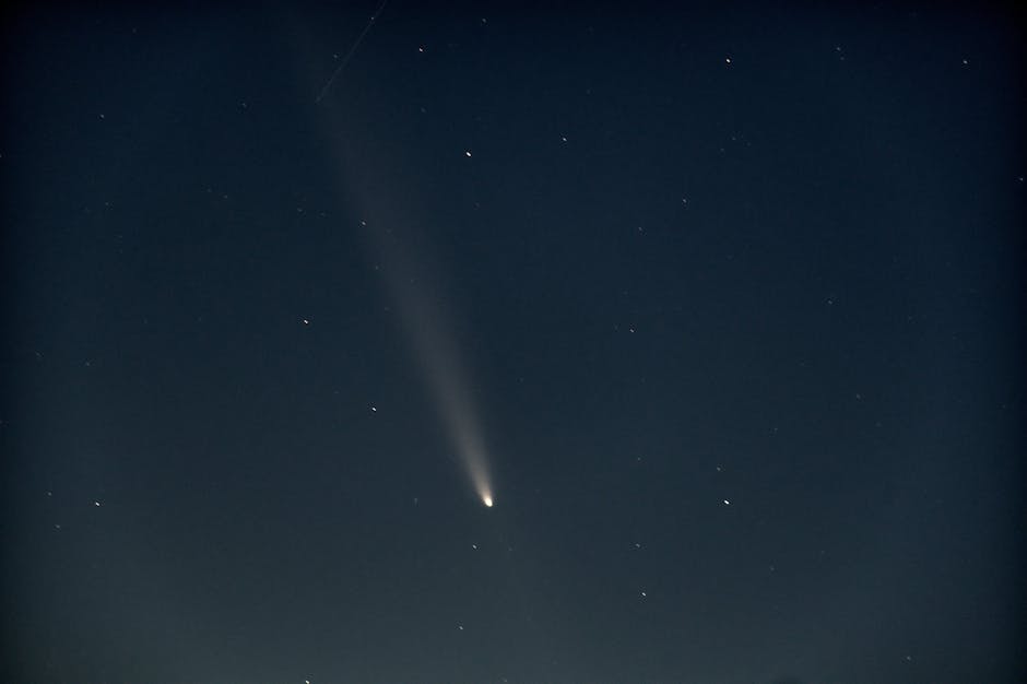 27419 comet 3i atlas losing at least two kangaroos worth of dust every second Comet 3I/ATLAS Losing At Least Two Kangaroos’ Worth Of Dust Every Second