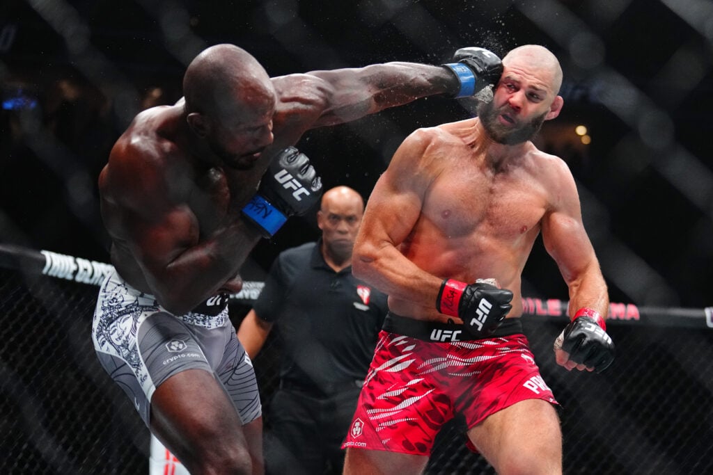Jiri Prochazka gets punched by Khalil Rountree Jr.