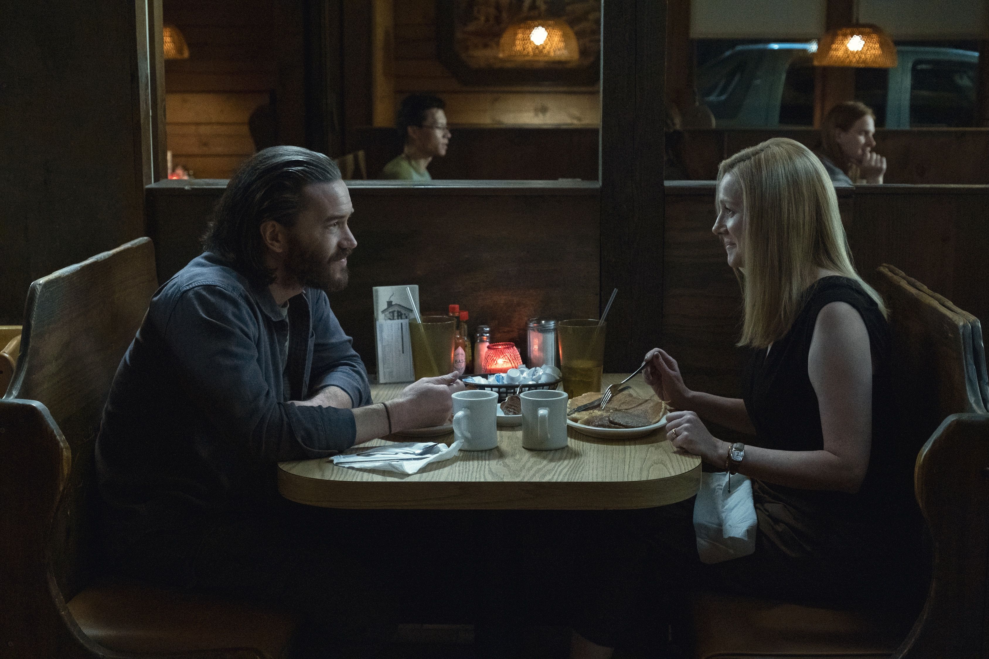 Tom Pelphrey and Laura Linney in Ozark tom pelphrey and laura linney in ozark